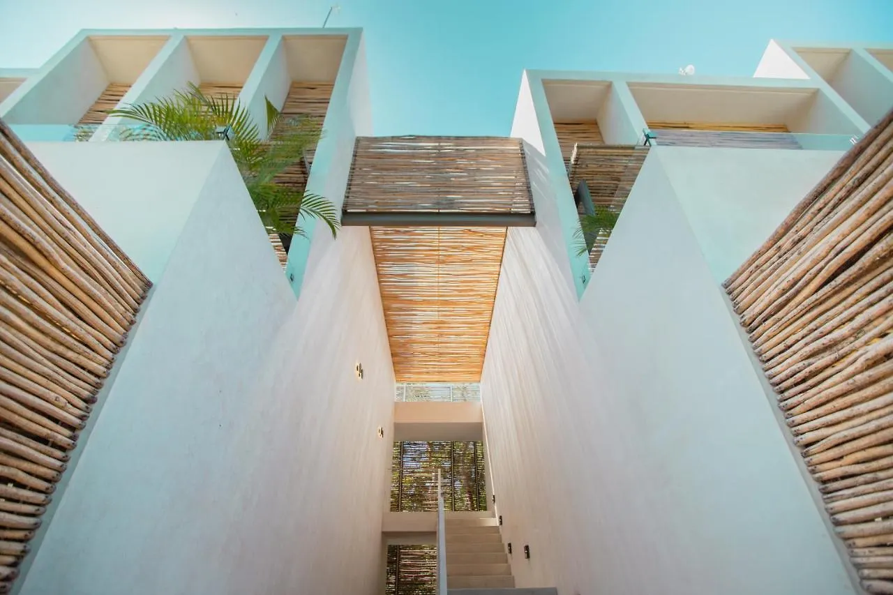 Spacious 2Br Apt - Wide Balcony W/Tub & Yoga Deck Tulum 0*,  Mexique